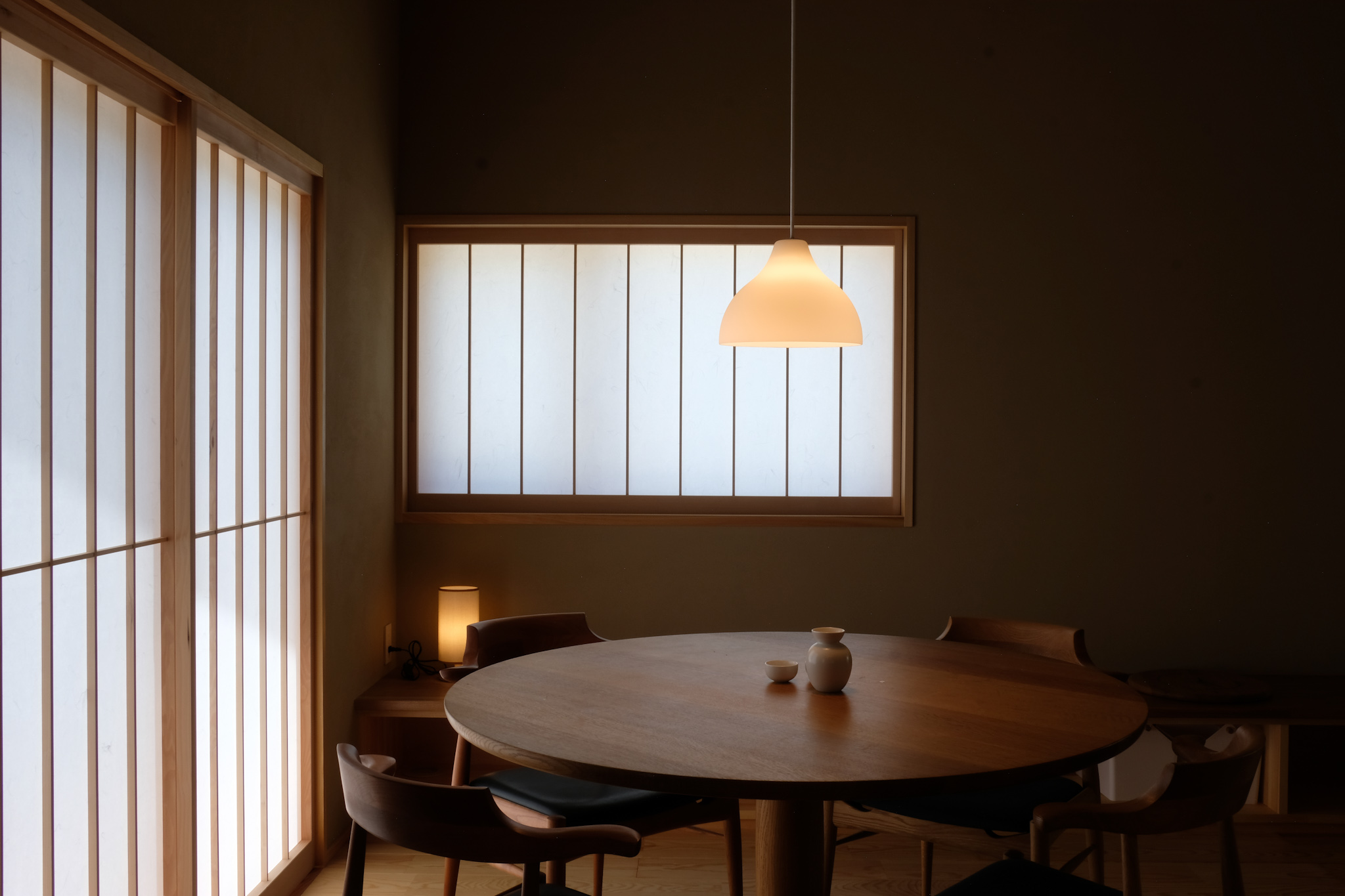 桜と中庭と・・・ 画像